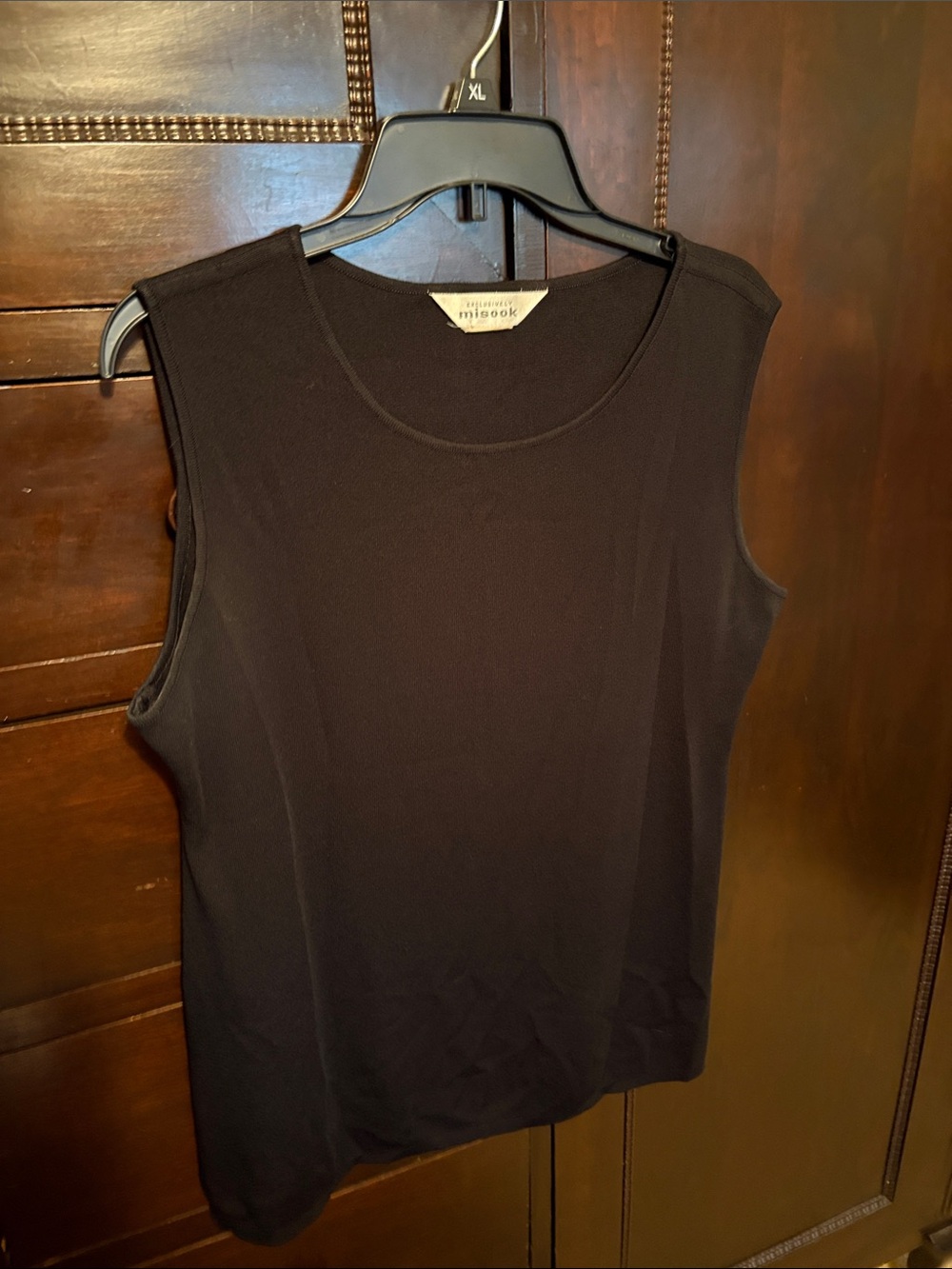 Misook Black Sleeveless Shell Top